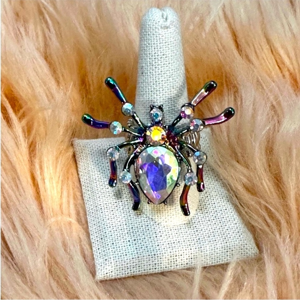 Iridescent Gemstone Spider Ring Great For Halloween NEW!